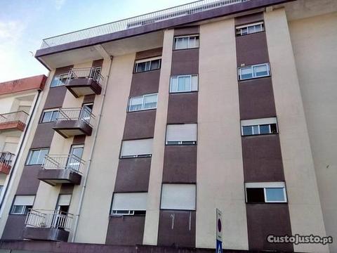 Apartamento t3 renovado no centro