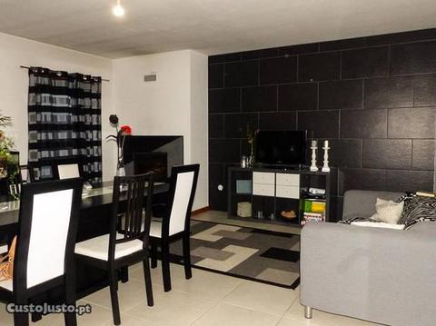 Apartamento Dúplex T3+2, junto à cidade