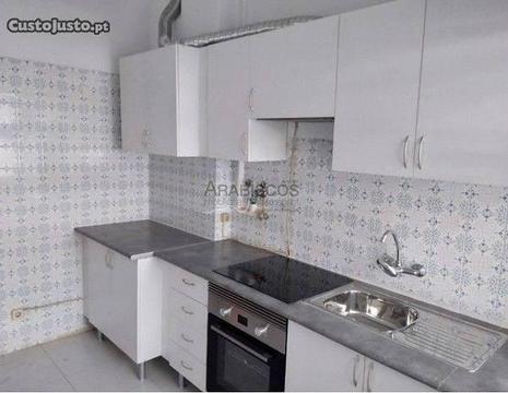 Apartamento T2 Remodelado Portimão - 25 de Abril