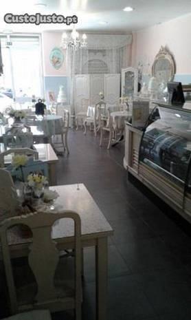 Trespasse Pastelaria Salão chá Cruz Pau esplanada