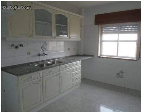 Apartamento T0 Centro de Mem Martins