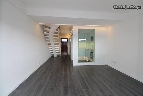 Apartamento T3 Duplex Totalmente Remodelado