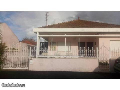 Casa Em São Salvador- Ílhavo- Aveiro