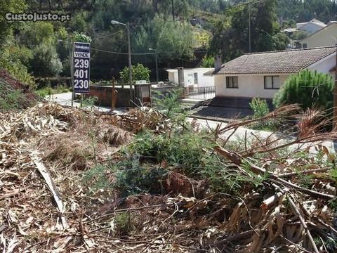 Lote de terreno com cerca de 1449 m2 em Almalaguês