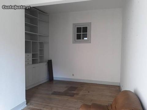 Apartamento T4 de Traça Antiga - Graça