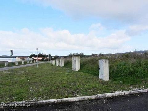 Imóvel de Banco - Terreno em Arranhó