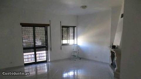 Apartamento T3 Centro Pernes Santarém GO-02172