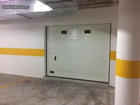 BOX garagem 33m2