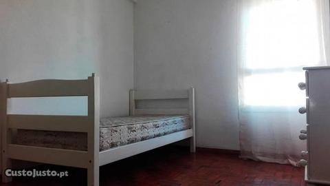 1 Quarto (m) T3 Solum/Quinta da Maia