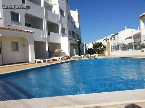 T1 Albufeira passagem ano 300EUR 3 noites 6pes