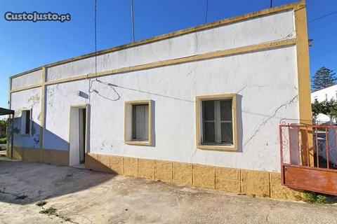 Casa V3 para remodelar Bias do Sul Moncarapacho