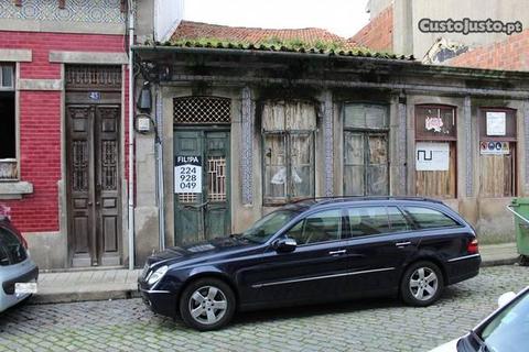 Moradia térrea em Ruínas centro Porto