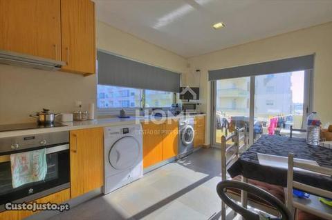 Apartamento T2 na Torre Branca na Amorosa