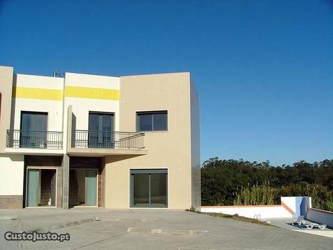 Moradia T4 nova, garagem, piscina - Casa Gold