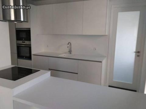 Apartamento T4 À Boavista (PORTO)