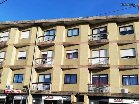 Apartamento T2 - Rua D. Afonso Henriques - Areosa