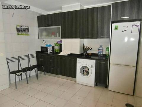 Apartamento T3 recuado no centro de Gondomar!