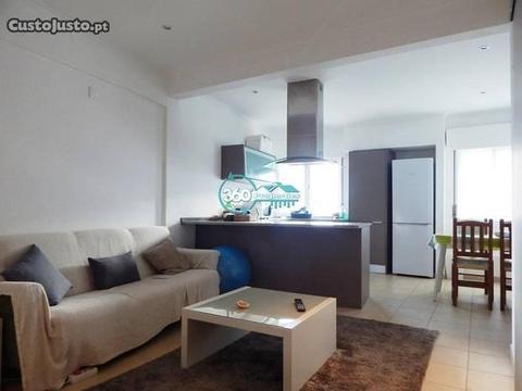 Excelente apartamento T2 em plena baixa de Faro