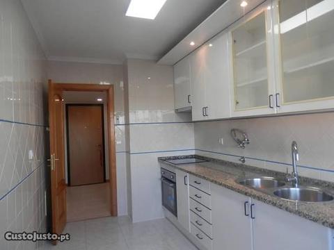 Apartamento T2 S. Marcos (A2440)