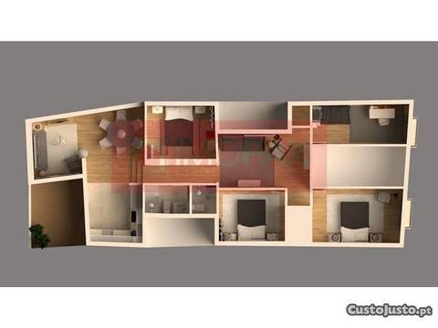 BEJA / Apartamento T4 + Terraço / RENOVADO