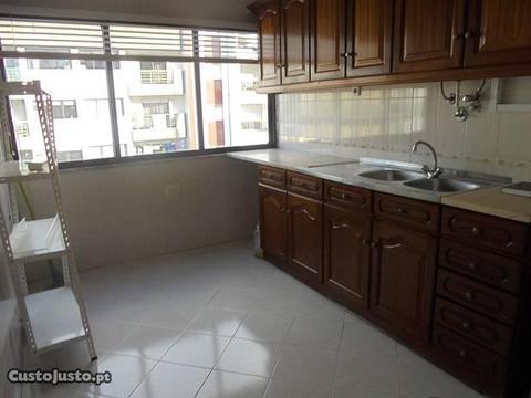 Apartamento T2 Junto a quinta das lágrimas(A94PL)