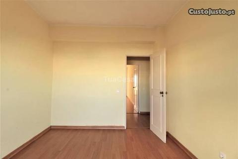 Apartamento T2 na Baixa de Faro