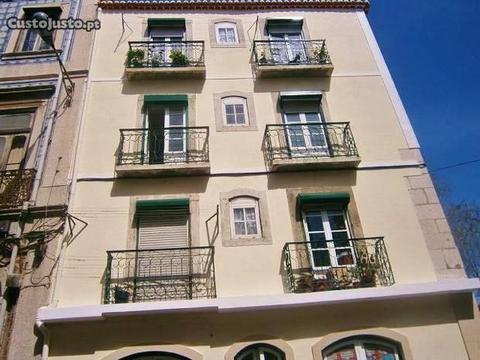 ALCÂNTARA em Lisboa apartamento T1 sem móveis