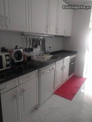 Apartamento T2 em Águas Santas com 90m2