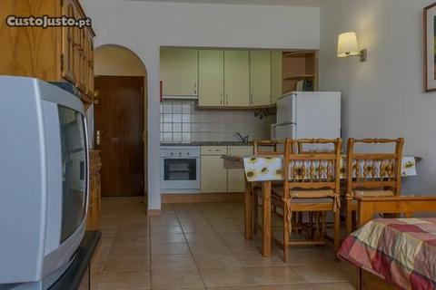 Apartamento Distena Black, Armação de Pêra