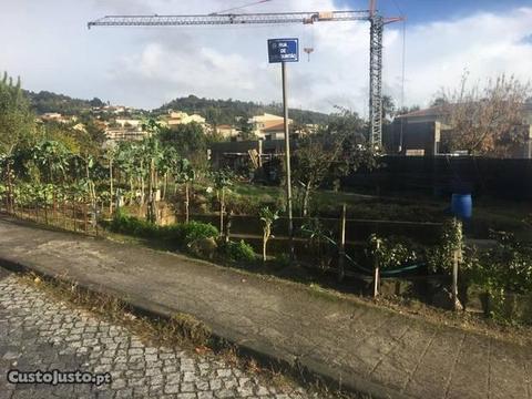 Terreno urbano para construção