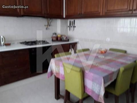 Apartamento T2 / Reis Magos - Caniço