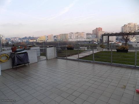 T2+1 com terraço centro São João Madeira