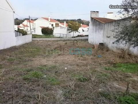 Terreno Urbano bem localizado em Montemor