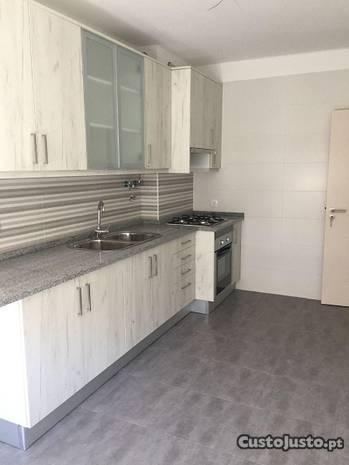 [5207] Apartamento T4 Junto Estação de comboio com