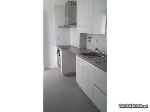 Apartamento T2 Remodelado - Rio De Mouro