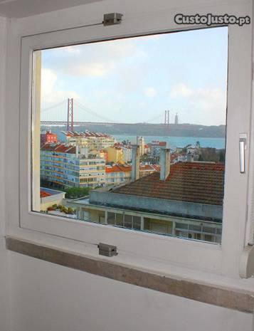 Excelente Apartamento Com Magnifica Vista Tejo