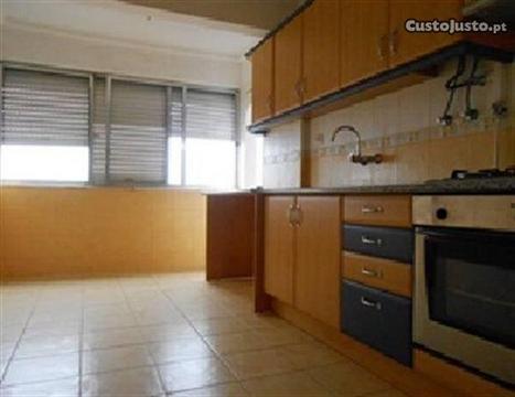 [5875] Quatro Assoalhadas (Vila Chã)