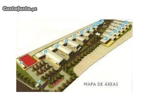 [5302] Armazém com pé direito de 7,6m