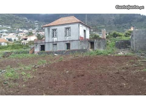 Casa Antiga T3 Calheta (Madeira)