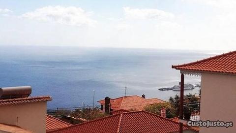 Moradia com vista para a baía do Funchal