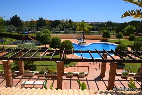 Vilamoura-T2 varanda c/BBQ e vista piscina