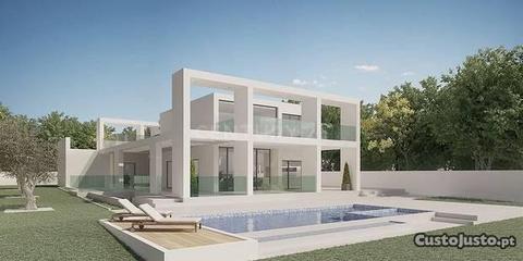 Moradia T4 261,00 m2