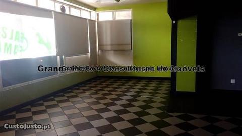 Estabelc. Café/Snack-Bar/Confeitaria - Ermesinde